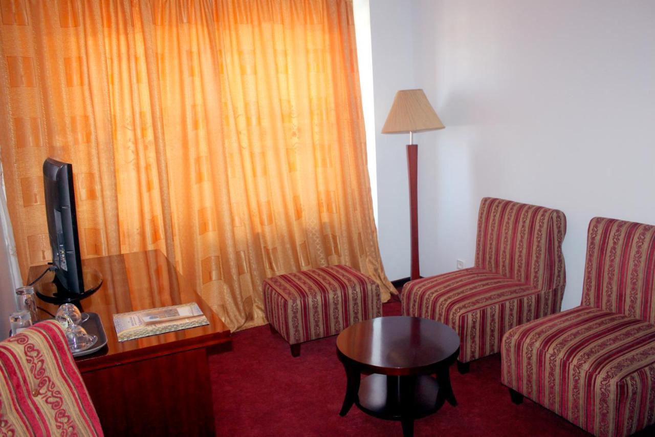 Hotel Grand Buxoro Ngoại thất bức ảnh