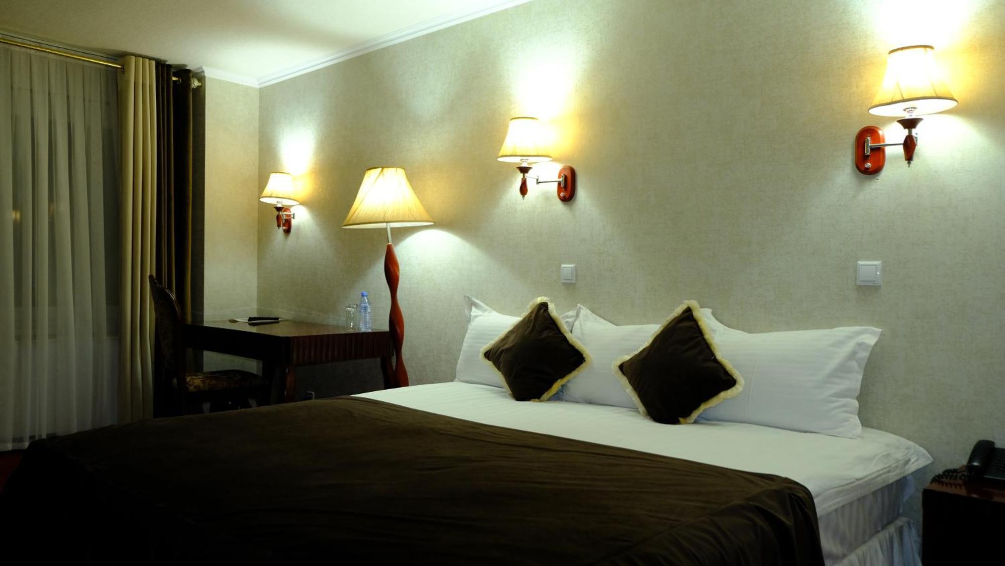 Hotel Grand Buxoro Ngoại thất bức ảnh
